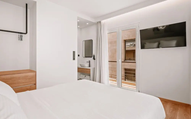 Plānis Str Urban Suites by Semavi