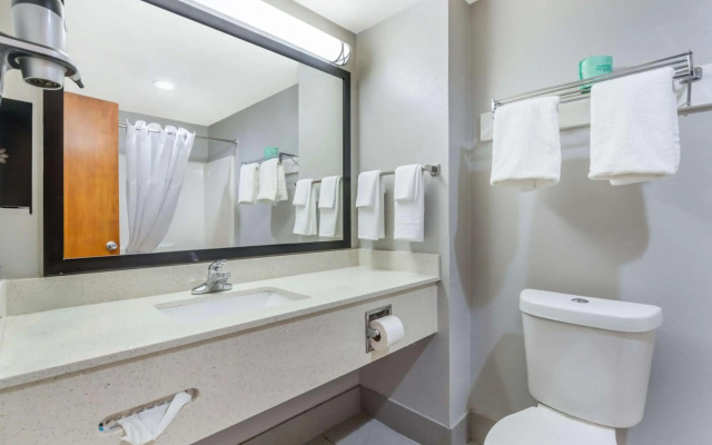 Pearl Rotana Hotel Capital Centre