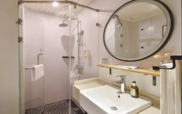 Ginza Inn (Qingdao Golden Beach Xiangjiang Road Subway Station Branch)
