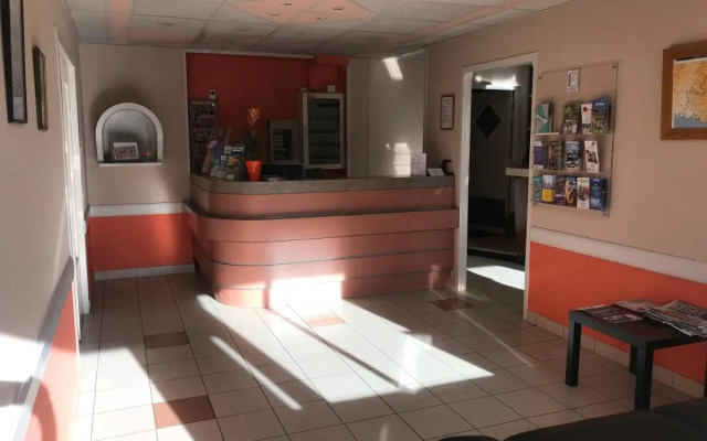 Logis Hotel Les Chênes