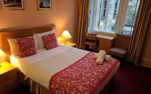 Kelvin Apartment