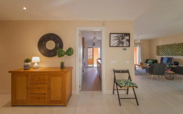B02 - Fantastic Apartment with Pool