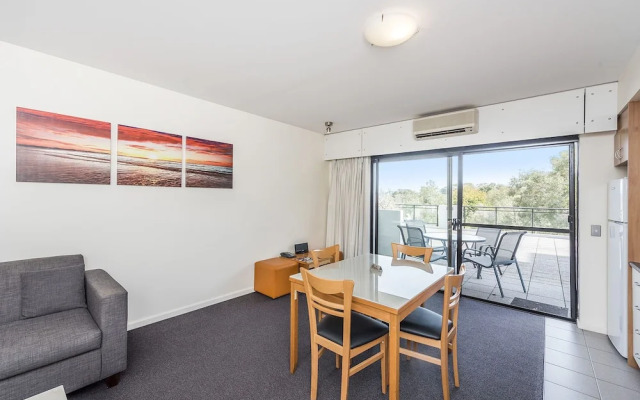 Ascot Quays Apartment 102