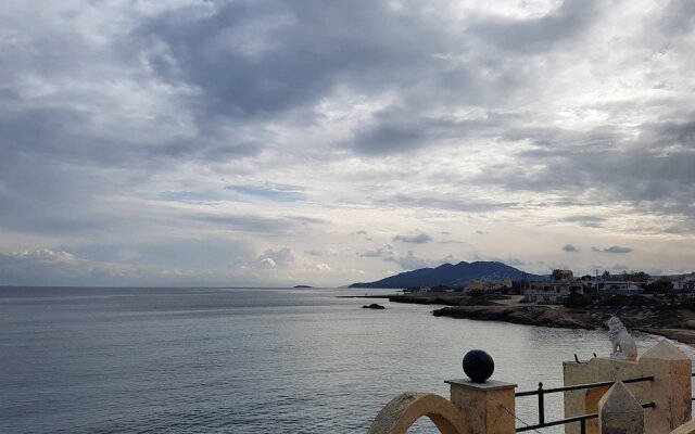 Silis Beach House