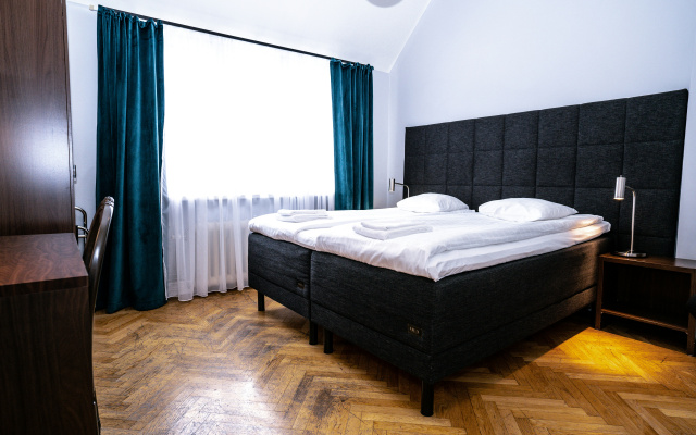 Queen's Hotel by First Hotels