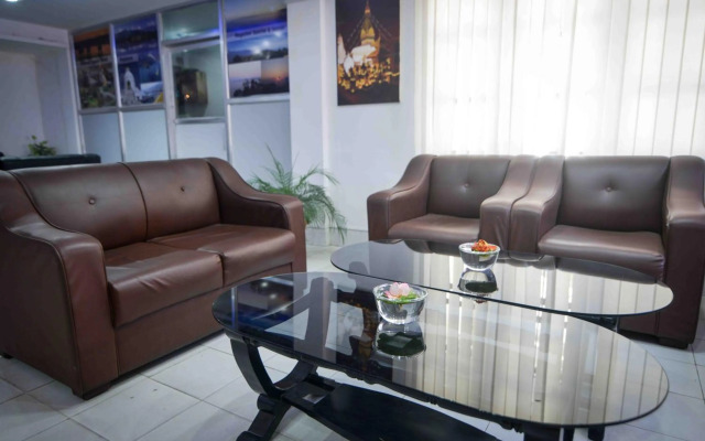 OYO 789 Hotel Shivam Plaza