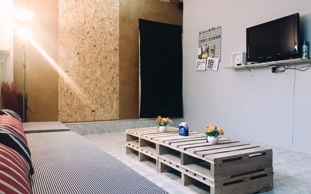 Oppa House Hostel - Adults Only