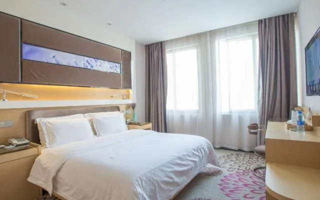 Lavande Hotel Wuhan Yellow Crane Tower