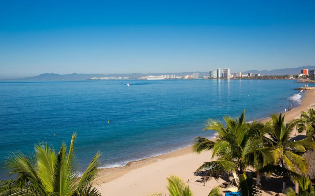 El Pescador Hotel