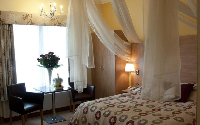 Queensgate Hotel