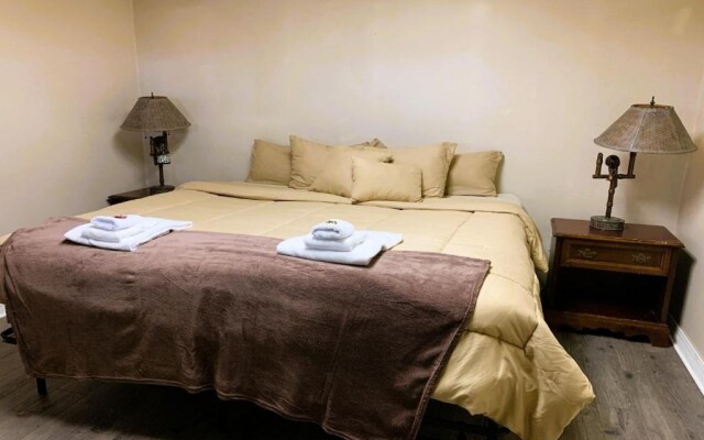 Love Hotels St John River by OYO at Fort Kent ME