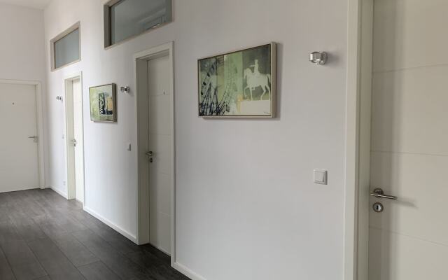 Lovely Rooms Next to the Trainstation WG
