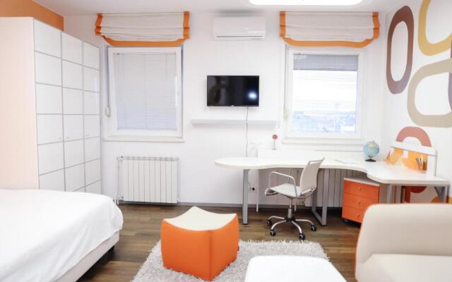 STATUS Superior Apartments