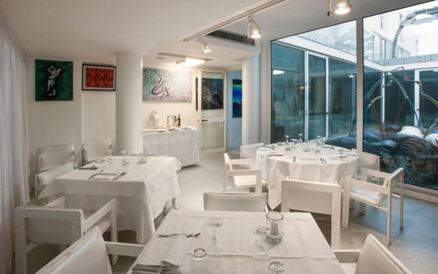 Alexander Museum Palace Hotel