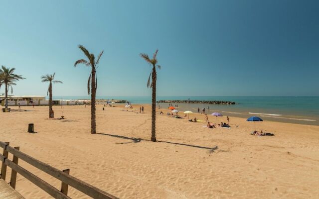 Sea View From Private Garden Terrace With Barbecue