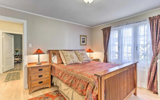 Yard & Grill: Centrally Located Denver Retreat!