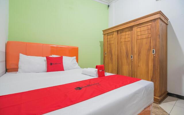 RedDoorz near Exit Toll Pasteur 3