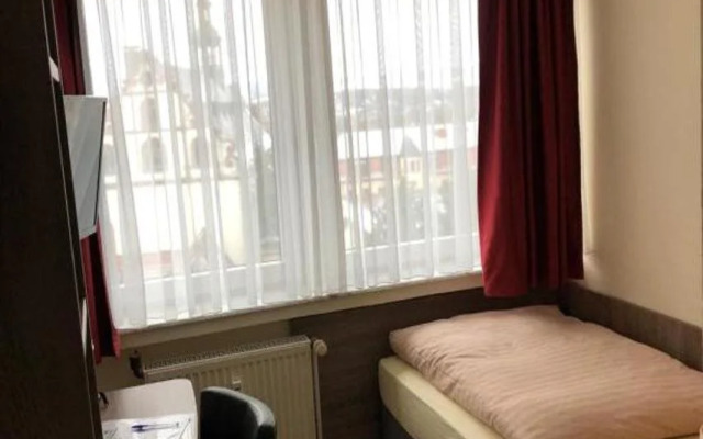 Hotel Peterchens Mondfahrt