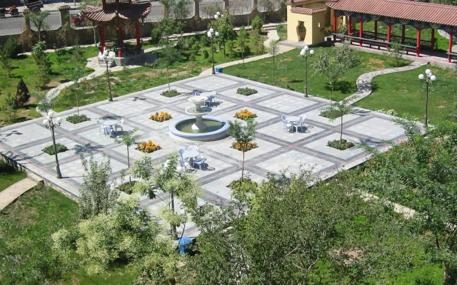 Dun Huang Binguan