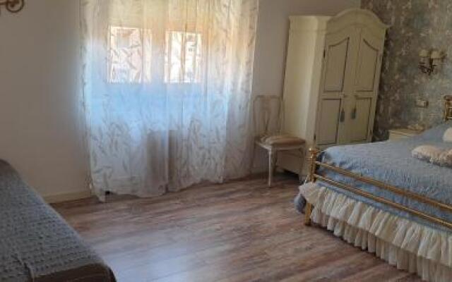 Romeo  Juliet Non-Hotel