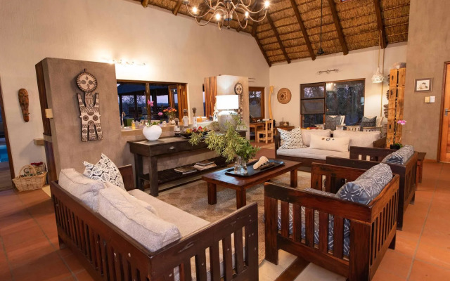 Sausage Tree Safari Camp