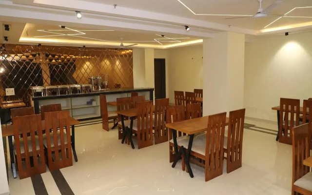 Hotel ECG Grand Inn