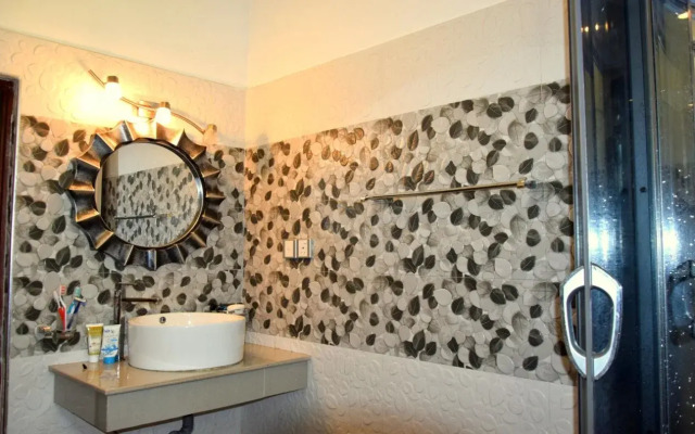 Casa White Lounge