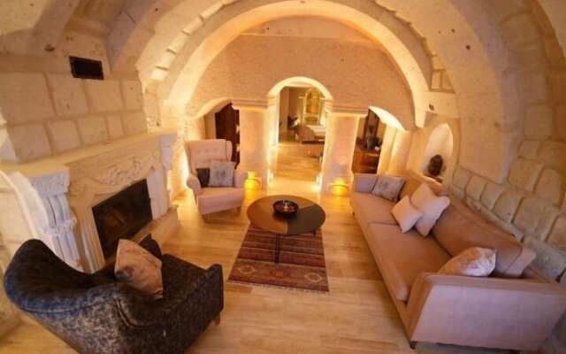 Anka Cave Suites