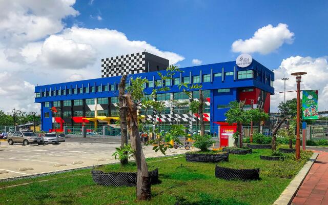 Hu house