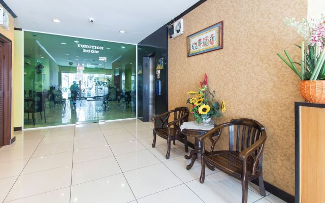 ZEN Rooms Twin Hotel