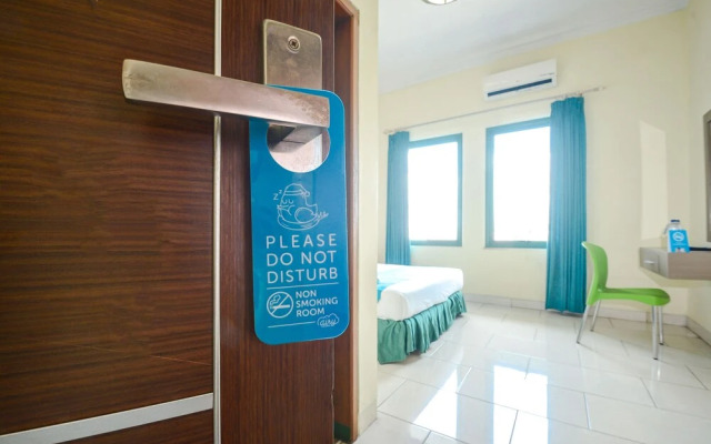 Airy Alun Alun Kejaksan Veteran 32 Cirebon