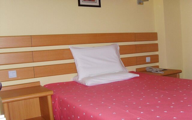 Motel 168 Liu Zhou Road Inn