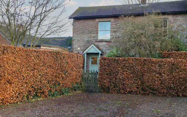 Woodlands Cottage