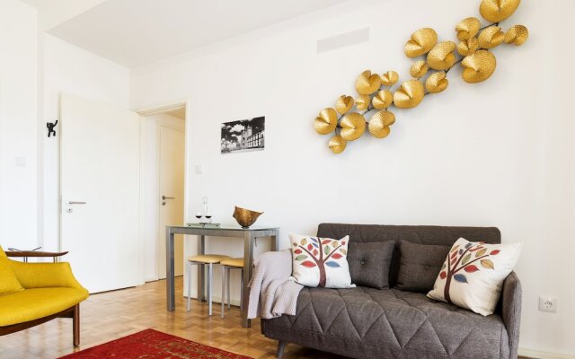 Dot Oporto Flats by Porto City Hosts