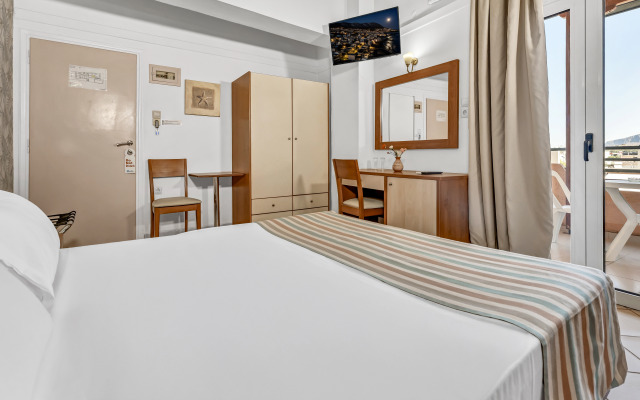 Erato Hotel
