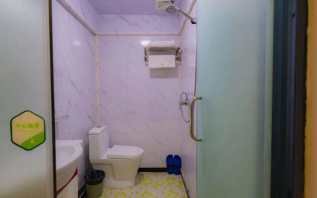 Lanzhou Mingzhu Hotel (Lanzhou University Chengguan Campus) – Bathroom – Lanzhou