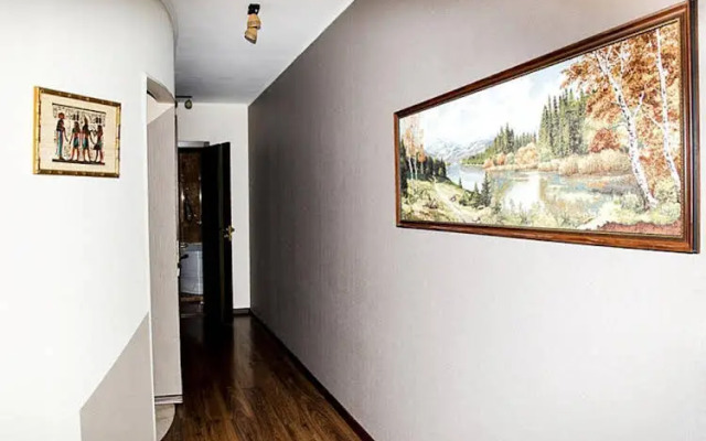 Nevskiye Sutki Apartments