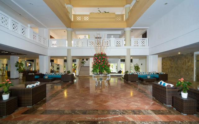 Coral Costa Caribe Beach Resort - All Inclusive