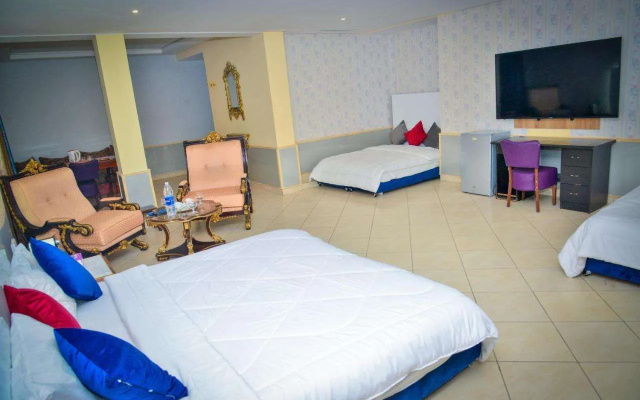 Free Zone Hotel