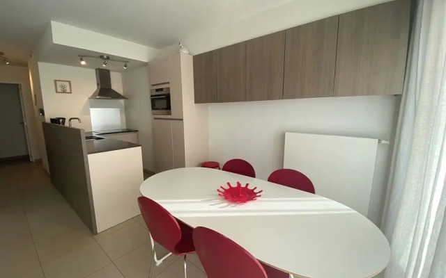 Apartment in Nieuwpoort With Terrace