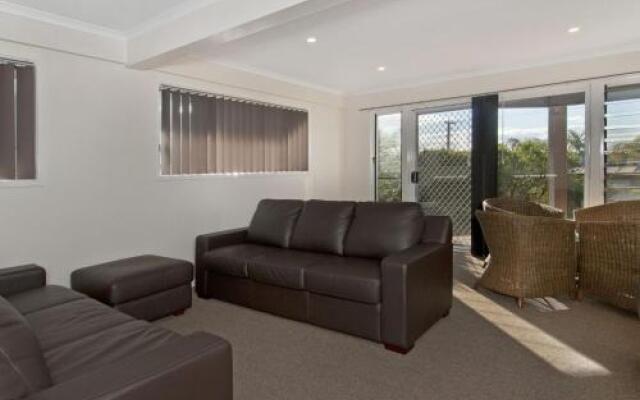 TOPVIEWS - 15Second Av BH