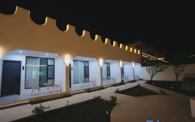 Nalati Cloud-Hovering Garden Boutique B&B
