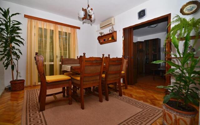Mucic Apartments