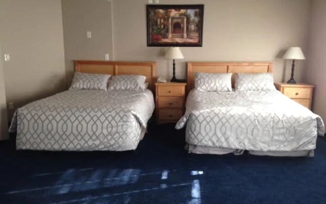 Misty Mountain Inn and Suites