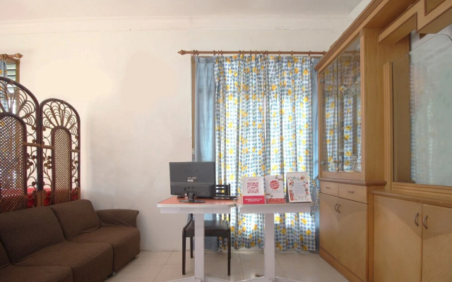 OYO 2593 Mawar Homestay