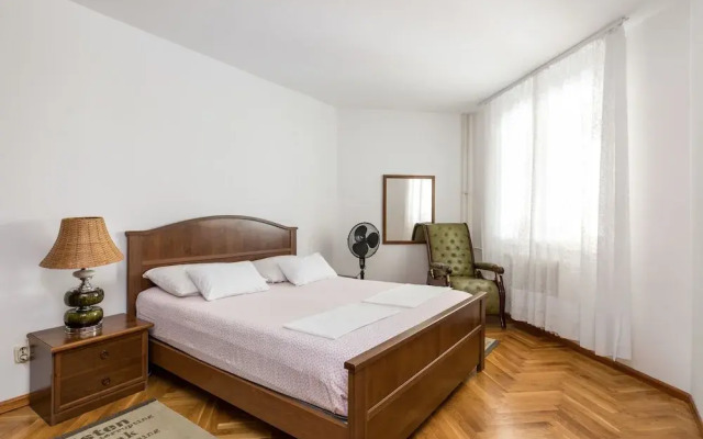 Spacious & Clean Condo near Beach