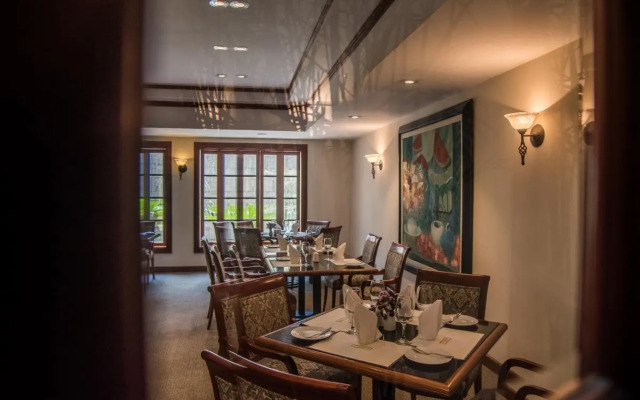 Los Tallanes Hotel & Suites