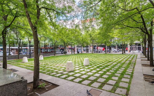 Quartier des Spectacles Appartments
