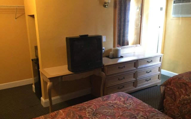 Shangri La Motel