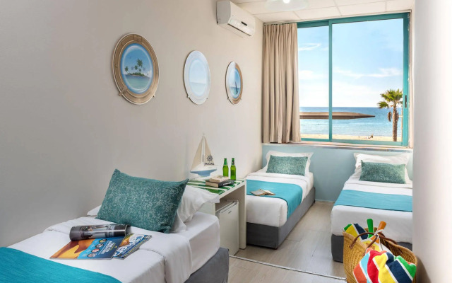 Beachfront Hostel